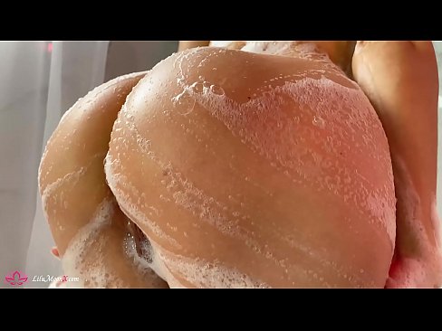 ❤️ Brunette, Duşda Güclü Orgazm Vermək üçün Vibratorla Pişiyi Mastürbasyon Etdirir ❤ Fəsişlər az.passionfeverspot.ru
